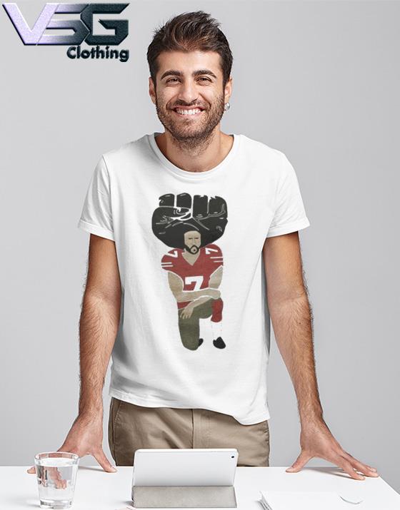 Colin Kaepernick Taking Knee On Mouth Trump T-Shirt - TeeNavi