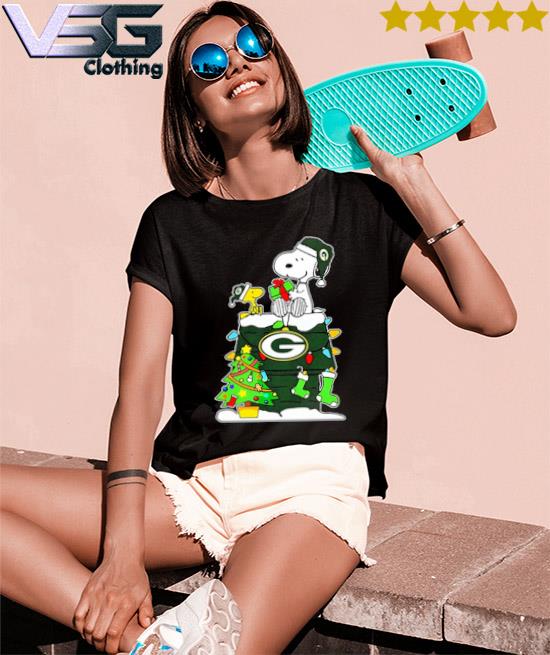 NFL Green Bay Packers Snoopy and Woodstock Merry Christmas shirt