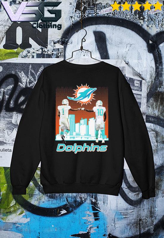 Miami Dolphins Tua Tagovailoa And Tyreek Hill City Skyline Signatures Shirt Sweater Miami Dolphins Tua Tagovailoa And Tyreek Hill City Skyline Signatures Shirt Sweater