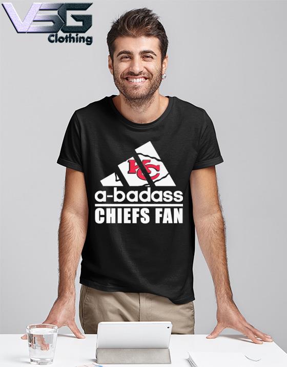 Kansas City Chiefs A Badass Chiefs Fan T-Shirt