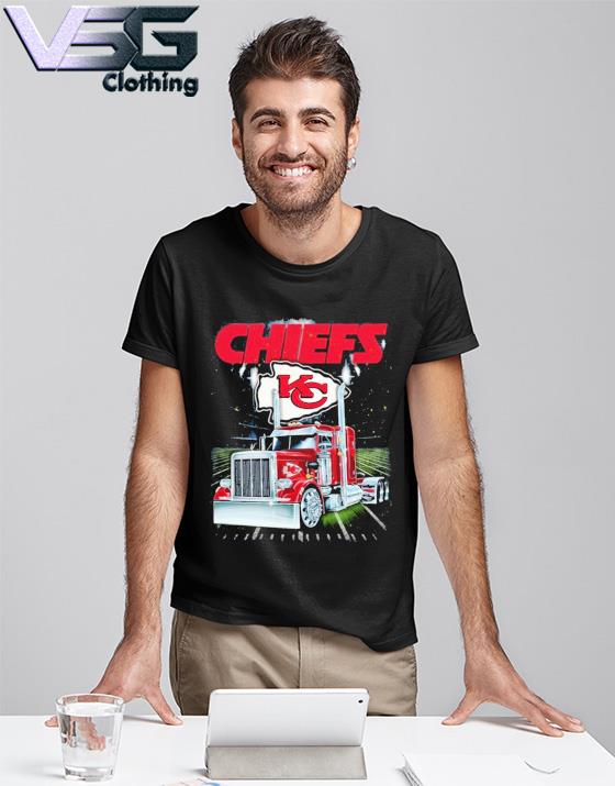 This Dad Loves His Kansas City Chiefs T-Shirt - T-shirts Low Price